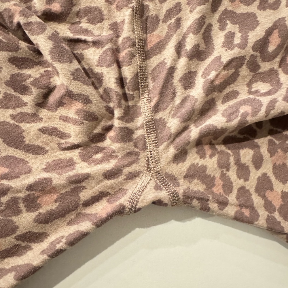 Leopard High Waist Pant- Chai Cocoa Brown Leopard. M - Picture 3 of 6
